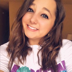 Meet your Posher, Sydney cromwell